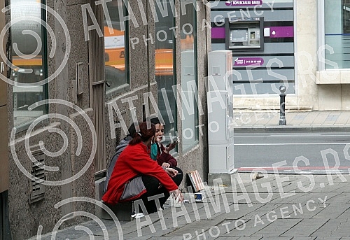 Life is slowly returning to normal after mitigating measures to combat the coronavirus epidemic.Zivot se polako vraca u normalne tokove posle ublazavanje mera borbe protiv epidemije korona virusa.