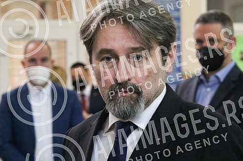 The Fourth Belgrade Gymnasium was visited by the Minister of Education Branko Ruzic and the Director of the Institute for the Evaluation of the Quality of Education Branislav Randjelovic on the occasion of the beginning of the PISA test.Cetvrtu beo