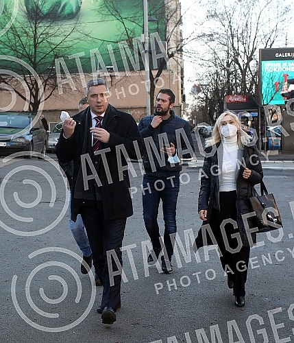 President of Dveri Bosko Obradovic held a press conference in front of the building of the Ministry of defense of Serbia.Predsednik Dveri Bosko Obradovic odrzao je konferenciju za novinare, ispred zgrade Ministarstva odbrane Srbije.