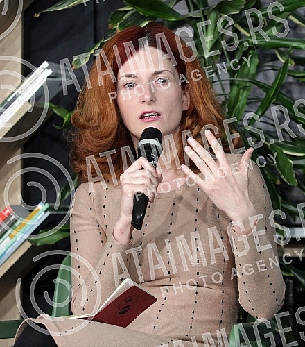 Political platform Solidarity and the coalition Moramo organized a panel discussion - Women's Labor Rights, which discussed the state of women's labor rights in Serbia.Politicka platforma Solidarnost i koalicija Moramo organizovale su tribinu - Rad