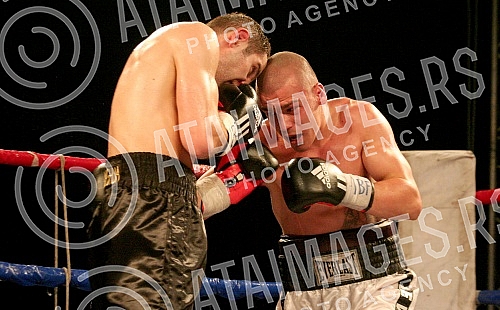 Pinki boxing night. Welter: Stefan Stevanovic (Serbia) vs Karlo Tabaghua (Sweden) Bout for IBF Youth welter title.Vece profi boksa u Pinkiju, Velter kategorija: Stefan Stevanovic (Srbija) - Karlo Tabaghua (Svedska). 