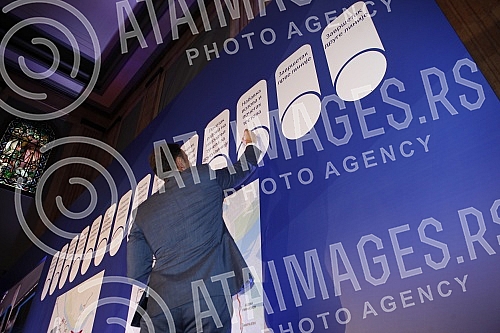 The contractual agreement for the Project of infrastructure construction and filling of the plateau for the metro depot in Makisko polje in Belgrade was signed in the ceremonial hall of the Old Palace.Ugovorni sporazum za Projekat izgradnje infrast