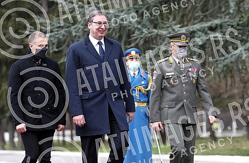 At the Topcider Guard House, Serbian President Aleksandar Vucic, Defense Minister Nebojsa Stefanovic and Chief of General Staff Milan Mojsilovic attended a presentation on the results of the analysis of the state of functional and operational capabil