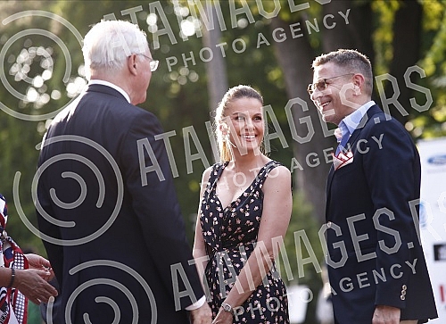 US Ambassador to Serbia Christopher Hill hosted a reception to celebrate the national holiday of the United States, Independence Day.Ambasador SAD u Srbiji Kristofer Hil priredio je prijem povodom proslave nacionalnog praznika Sjedinjenih Americkih