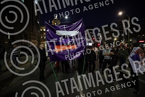 War veterans and People's Patrols organized a protest on the day of the beginning of the NATO aggression on our country, in front of the General Staff.Ratni veterani i Narodne patrole organizovali su protest na dan pocetka agresije NATO pakta na na