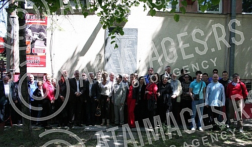 Representatives of SD Radnicki marked the 89th anniversary of the sports society by laying a wreath at the Red Cross and a memorial plaque to the heroes and members who gave their lives in the fight for freedom.Predstavnici SD Radnicki polaganjem v