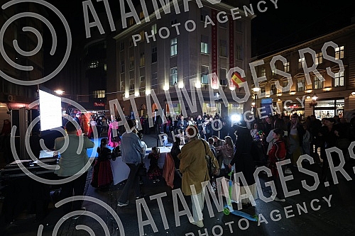 The Embassy of Mexico in Serbia and the Cervantes Institute in Belgrade mark the famous Mexican holiday Day of the Dead with a big celebration and presentation of the traditional altar of the dead.Ambasada Meksika u Srbiji i Institut Servantes u Be