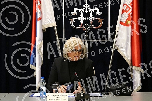 The presentation of the inflation report was held at the National Bank of Serbia.
U Narodnoj banci Srbije odrzana je prezentacija izvestaja o inflaciji. The presentation of the inflation report was held at the National Bank of Serbia.
U Narodnoj banci Srbije odrzana je prezentacija izvestaja o inflaciji.