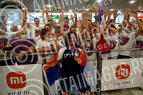 The representative of Serbia in wrestling, Zurab Datunashvili, the winner of the bronze Olympic medal at the Games in Tokyo, arrived in Serbia and on that occasion, a press conference was held at the Nikola Tesla Airport.Reprezentativac Srbije u rv