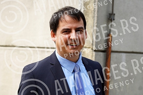 Zoran Kesic in front of the United media studio where the show 