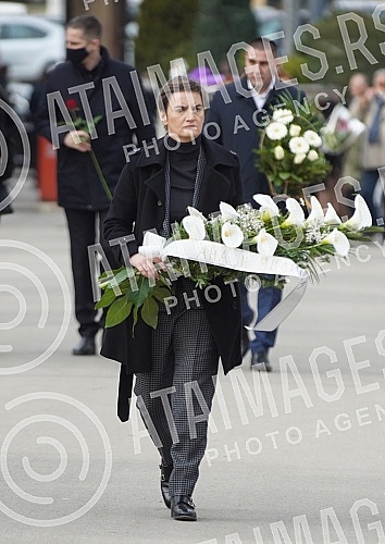 Burial of journalist Ksenija Vucic at the New Cemetery.
Sahrana novinarke Ksenije Vucic na Novom groblju.
Burial of journalist Ksenija Vucic at the New Cemetery.
Sahrana novinarke Ksenije Vucic na Novom groblju.