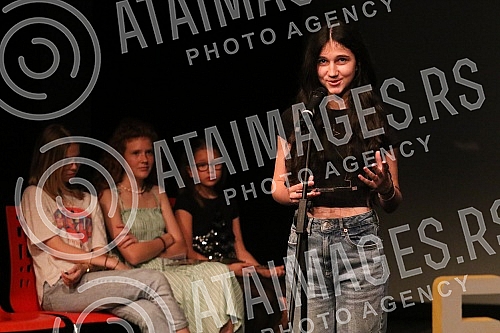 The first Festival of Children's Acting Achievements in Films and TV Series FEDEG and the award ceremony were held at the Small Theater Dusko Radovic.Prvi Festival decijih glumackih ostvarenja u filmovima i TV serijama FEDEG i dodela nagrada odrzan