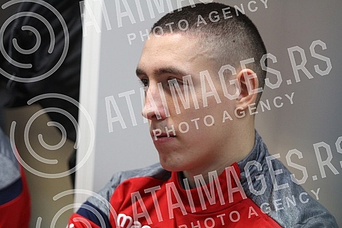 Red Star players began winter preparations for the continuation of the Championship.Fudbaleri Crvene zvezde poceli sa zimskim pripremama za nastavak Prvenstva.