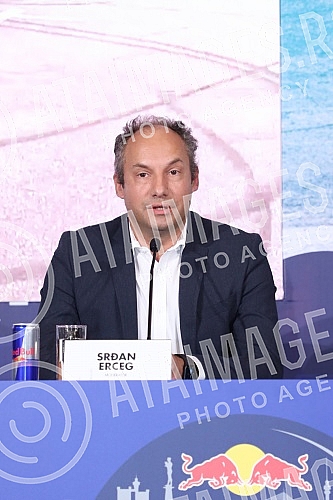 A press conference was held in the Belgrade City Assembly, announcing the F1 Show Run project in Belgrade, an automotive spectacle in which the streets of the Serbian capital will be the basis for a Formula 1 performance.U Skupstini grada Beograda 