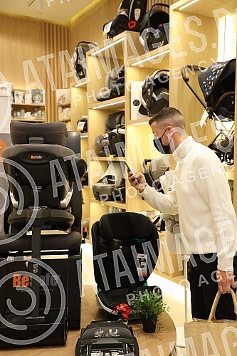 Promotion of new products of the BeSafe and Ergobaby brands with certified educators was held in the Jungle Baby store.Promocija novih proizvoda brendova BeSafe i Ergobaby uz sertifikovane edukatore odrzana je u Jungle Baby prodavnici.