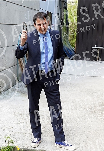 Zoran Kesic in front of the United media studio where the show 