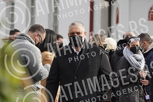 Burial of journalist Ksenija Vucic at the New Cemetery.
Sahrana novinarke Ksenije Vucic na Novom groblju.
Burial of journalist Ksenija Vucic at the New Cemetery.
Sahrana novinarke Ksenije Vucic na Novom groblju.