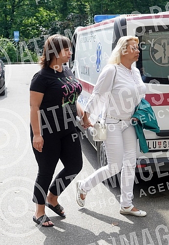 Miljana Kulic and her mother Marija Kulic came for an examination at the Banjica Institute of Orthopedics.Miljana Kulic je sa majkom Marijom Kulic dosla na pregled u Institut za ortopediju Banjica