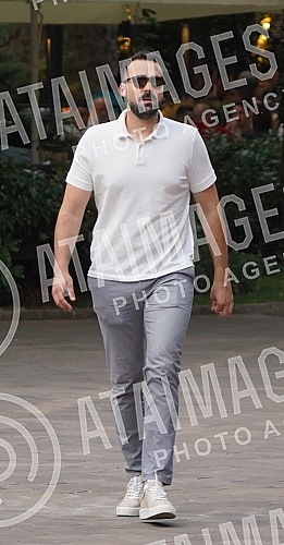 The fourth donor council of the Humanitarian Organization of Serbs for Serbs was organized in the restaurant Topciderac.Cetvrto donatorsko vece Humanitarne organizacije Srbi za Srbe  organizovano je u restoranu Topciderac.