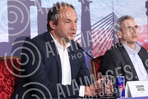 A press conference was held in the Belgrade City Assembly, announcing the F1 Show Run project in Belgrade, an automotive spectacle in which the streets of the Serbian capital will be the basis for a Formula 1 performance.U Skupstini grada Beograda 