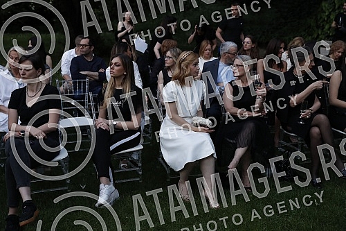 The fashion show transforming 