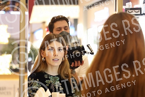 The well-known Italian brand KIKO Milano is organizing the first MAKE-UP MARATHON this weekend at the Gallery shopping center in Belgrade, and as part of today's event, actress Tamara Dragicevic and make-up artist Nena Ilic gave visitors tips on givi