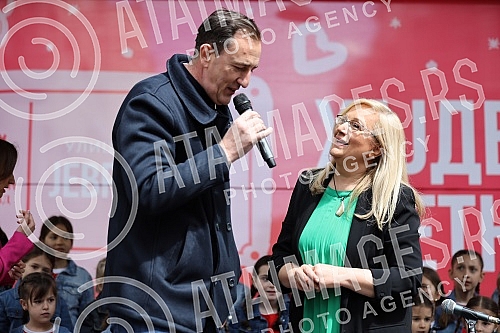 The traditional manifestation Jevremova Street of meetings after two years of pause is held on the day of the municipal celebration, Cveti under the slogan Let's meet.Tradicionalna manifestacija Jevremova ulica susreta nakon dve godine pauziranja o