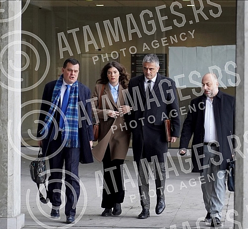 Iva Ilincic is coming to the Higher public prosecutor's office to give a statement regarding the case in which Miroslav Mike Aleksic is accused of sexually harassing and raping his students.Iva Ilincic dolazi u Vise javno tuzilastvo kako bi dala iz