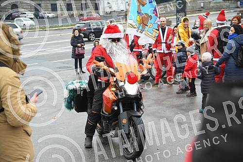 Traditional BJBikers Moto Santa Claus action, started back in 2007, and after last year's break caused by the pandemic, big-hearted motorcyclists gathered in front of the Belgrade City Assembly and headed to Sremcica to take packages and make happy t