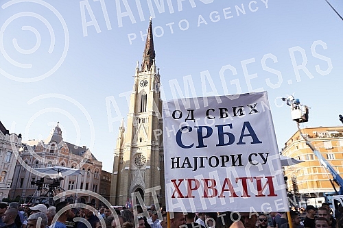 The state manifestation dedicated to the memory of all martyred and exiled Serbs on the occasion of the 27th anniversary of the military action Storm, this year was held in Novi Sad on Freedom Square.
Drzavna manifestacija posvecena secanju na sve st The state manifestation dedicated to the memory of all martyred and exiled Serbs on the occasion of the 27th anniversary of the military action Storm, this year was held in Novi Sad on Freedom Square.
Drzavna manifestacija posvecena secanju na sve st