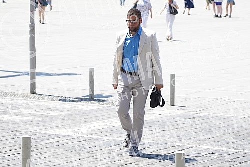 The ceremonial presentation of the 51st Golden Beocug Award and the Charter was held on the Grand Stage of the National Theater.Svecano urucenje 51. nagrade Zlatni Beocug i Povelje odrzano je  na Velikoj sceni Narodnog pozorista.