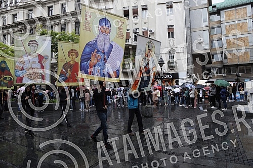 277 in a row Litija through the center of Belgrade for the Salvation of occupied Serbia from all kinds of betrayal and anti-national actions, passes through Knez Mihailova Street.277 po redu Litija centrom Beograda za Spas okupirane Srbije od svih 