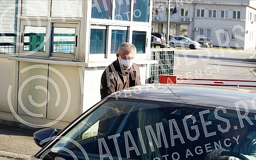 President of FSS, Slavisa Kokeza testified as a citizen at the premises of the Service for the Fight against Organized Crime (SBPOK) in Makis.Predsednik FSS-a Slavisa Kokeza davao je iskaz u svojstvu gradjana u  prostorijama Sluzbe za borbu protiv 