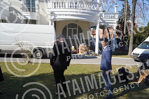 U.S. Embassy officials and the Health Department prepared a donation consisting of drugs and other medical and hygienic devices, canned food and other necessities for Ukrainian citizens, and the donation was handed over to Ukrainian Ambassador to Ser