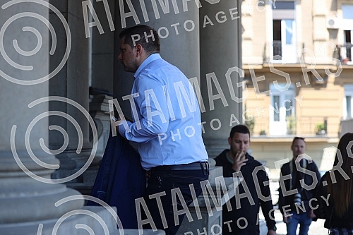 Commemoration on the occasion of the death of one of the greatest Serbian and Yugoslav singers of popular music, Djordje Marjanovic, was held in the Ceremonial Hall of the Belgrade City Assembly.Komemoracija povodom smrti jednog od najvecih srpskih