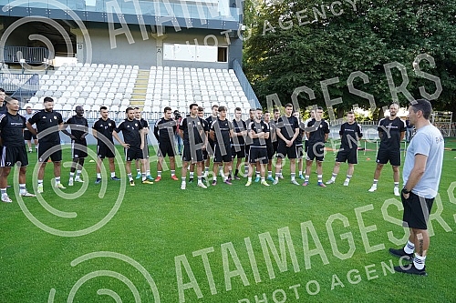 Promotion of the new head of the Cukaricki football club Dusan Kerkez and the first roll call of the team before the start of preparations for the upcoming 2022/23 season.
Promocija novog sefa struke fudbalskog kluba Cukaricki Dusana Kerkeza i prva Promotion of the new head of the Cukaricki football club Dusan Kerkez and the first roll call of the team before the start of preparations for the upcoming 2022/23 season.
Promocija novog sefa struke fudbalskog kluba Cukaricki Dusana Kerkeza i prva