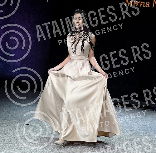 Mirna Nadj's first independent fashion show 