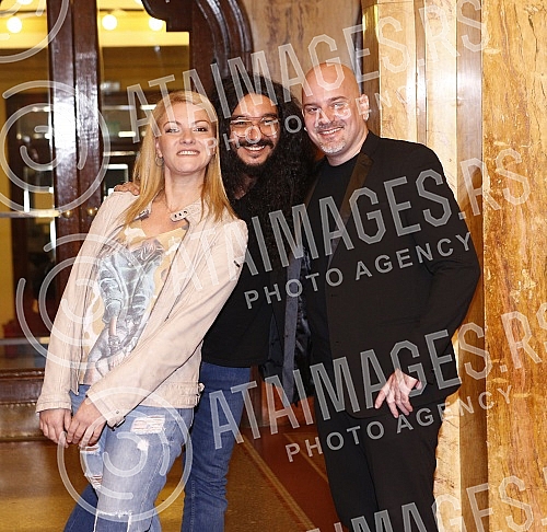 On the occasion of the upcoming concert by violinist Nemanja Radulovic in Kolarac and the release of the first album for Warner Classics, a press conference was held in the Music Gallery of the Kolarac Foundation.
Povodom predstojeceg koncerta violi On the occasion of the upcoming concert by violinist Nemanja Radulovic in Kolarac and the release of the first album for Warner Classics, a press conference was held in the Music Gallery of the Kolarac Foundation.
Povodom predstojeceg koncerta violi