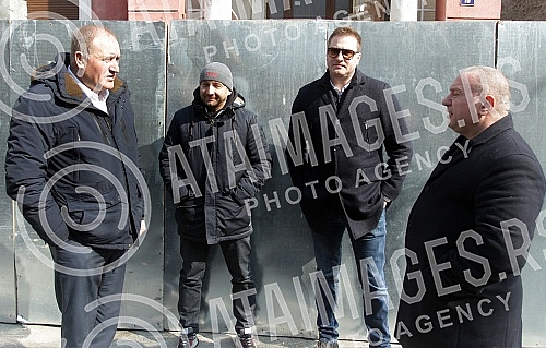 In front of the villa in Topolska 19, a new protest was held by members of the Society for the Arrangement and Beautification of the Crown Wreath, the Topolska Association and the Society for the Beautification of Vracar due to illegal works in that 