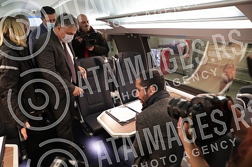 At the Belgrade Central Railway Station, Prokop, a Letter of Intent was signed between Telekom Srbija, Serbian Railway Infrastructure a.d. and Srbija Voza a.d., with the aim of improving the user experience of passengers on Serbian railways.Na Glav