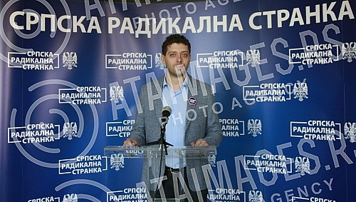 A press conference was held at the premises of the Serbian Radical Party, at which the Vice President of the Radicals, Miljan Damjanovic, spoke.U prostorijama Srpske radikalne stranke odrzana je konferencija za novinare na kojoj je govorio potpreds
