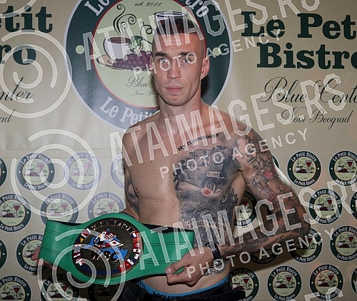 The official measurement of the boxer before the match for the defense of the WBC tutile Mediterranean was held in the restaurant Le Petit Bistro Blue CenterZvanicno merenje boksera pred mec za odbradu WBC tutile Maditerana odrzano je u restoranu L