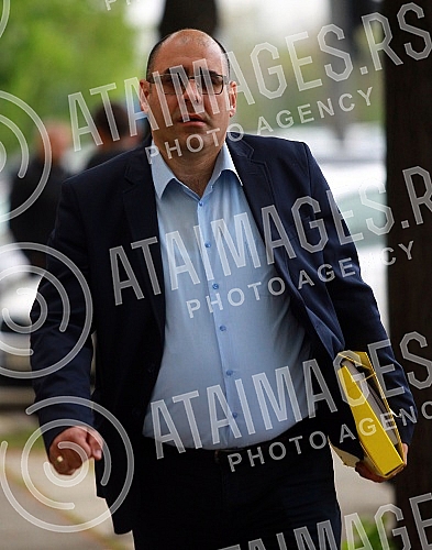 The trial of Predrag Koluvija and co-defendants for the organization of the largest marijuana farm in Europe - Jovanjica - continued before the Department for Organized Crime of the High Court in Belgrade.
Pred Odeljenjem za organizovani kriminal Vi The trial of Predrag Koluvija and co-defendants for the organization of the largest marijuana farm in Europe - Jovanjica - continued before the Department for Organized Crime of the High Court in Belgrade.
Pred Odeljenjem za organizovani kriminal Vi