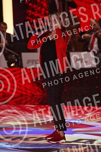 In the RTS studio in Kosutnjak, the recording of a new music sou program, the Music Derby show, has started, as a sign of support for our national team, which is going to Qatar for the football championship.U studiju RTS na Kosutnjaku pocelo je sni