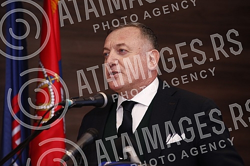 The movement Da se struka pita