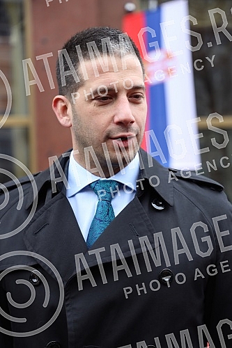 The 112th birthday of the Olympic Committee of Serbia was marked on the plateau in front of the Hotel Moskva.112. rodjendan Olimpijskog komiteta Srbije obelezen je na platou ispred hotela Moskva.
