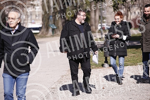 In front of the Presidency, a press conference was held by the Vice President of the Party of Freedom and Justice, Dejan Bulatovic, on the alleged new affair in Serbian agriculture.
Ispred Predsednistva je odrzana konferencija za medije potpredsedni In front of the Presidency, a press conference was held by the Vice President of the Party of Freedom and Justice, Dejan Bulatovic, on the alleged new affair in Serbian agriculture.
Ispred Predsednistva je odrzana konferencija za medije potpredsedni