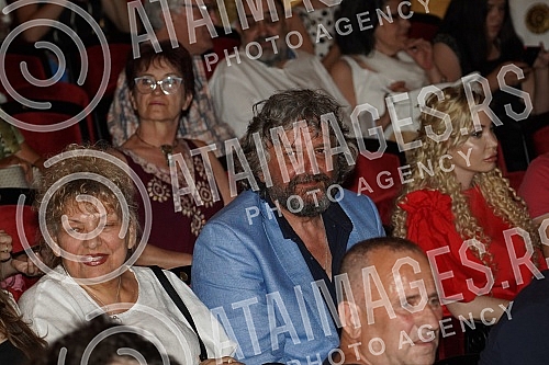The ceremonial presentation of the 51st Golden Beocug Award and the Charter was held on the Grand Stage of the National Theater.Svecano urucenje 51. nagrade Zlatni Beocug i Povelje odrzano je  na Velikoj sceni Narodnog pozorista.