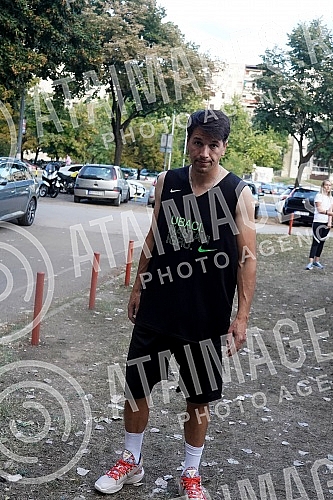 Grand opening of the terrain made of 20,000 recycled sneakers in Block 70.Svecano otvaranje terena napravljenog od 20.000 recikliranih patika u Bloku 70.