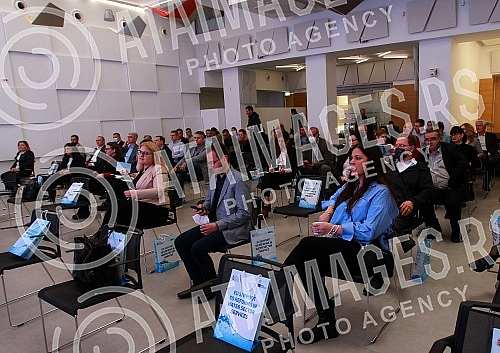 Presentation of the EU project support to reforms in the water sector.Predstavljanje projekta EU podrska reformama u sektoru voda.